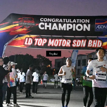 Runner Photo 7695431