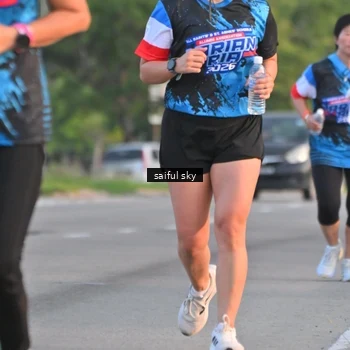 Runner Photo 7695434