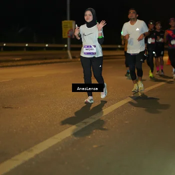 Runner Photo 7695444