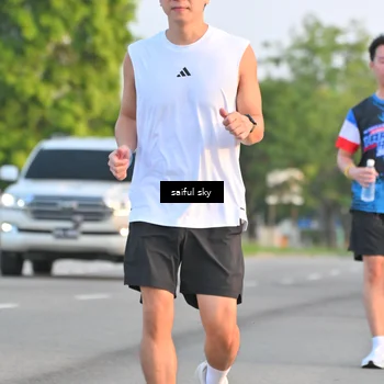 Runner Photo 7695467