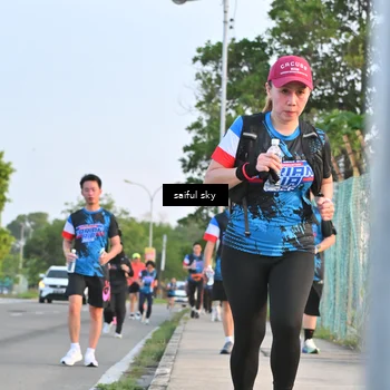 Runner Photo 7695474