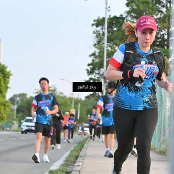 Runner Photo 7695479