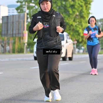 Runner Photo 7695498