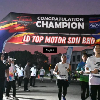 Runner Photo 7695504