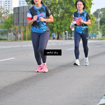 Runner Photo 7695507
