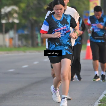 Runner Photo 7695533