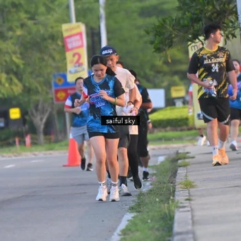 Runner Photo 7695547