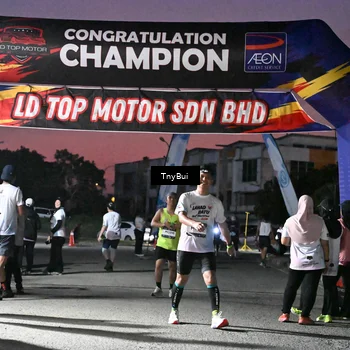 Runner Photo 7695567