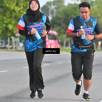 Runner Photo 7695572