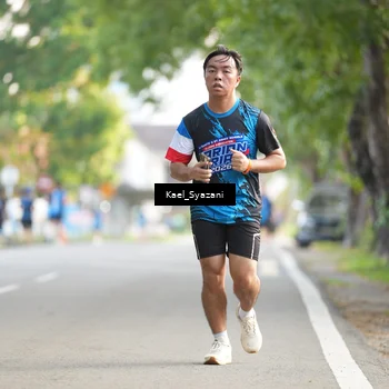 Runner Photo 7695574