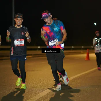 Runner Photo 7695575