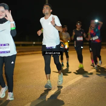 Runner Photo 7695582