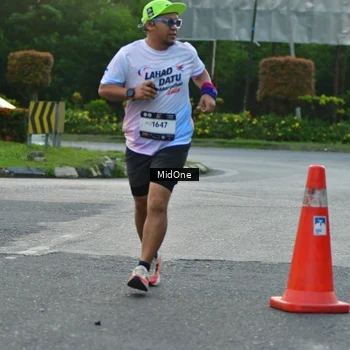 Runner Photo 7695584