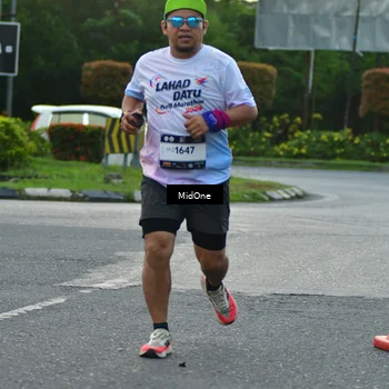 Runner Photo 7695586