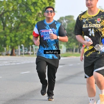 Runner Photo 7695598