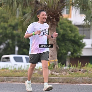 Runner Photo 7695611