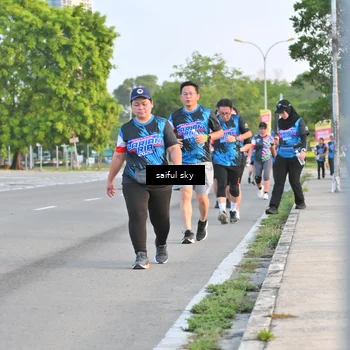 Runner Photo 7695618