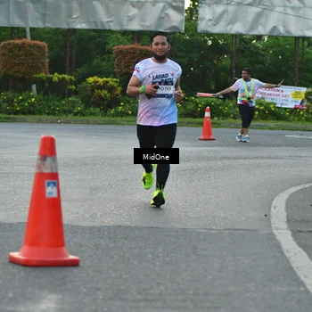 Runner Photo 7695624
