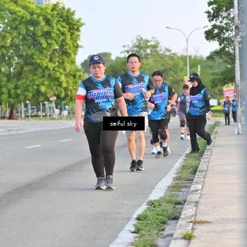 Runner Photo 7695629