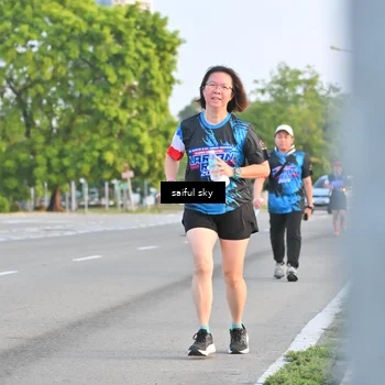 Runner Photo 7695652