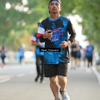Runner Photo 7695653