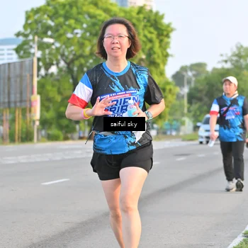 Runner Photo 7695657