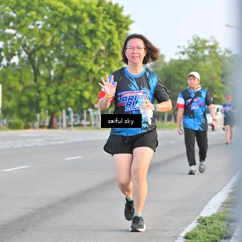 Runner Photo 7695660