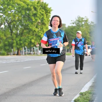 Runner Photo 7695662
