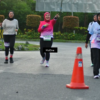 Runner Photo 7695666