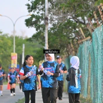 Runner Photo 7695669