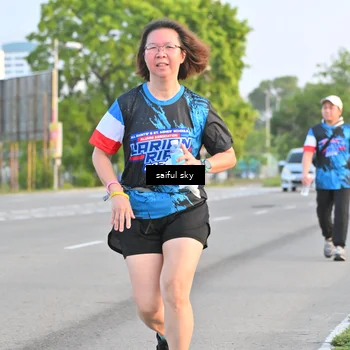 Runner Photo 7695672