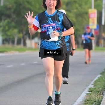 Runner Photo 7695675