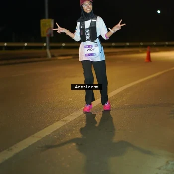 Runner Photo 7695687