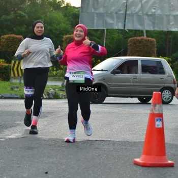 Runner Photo 7695691