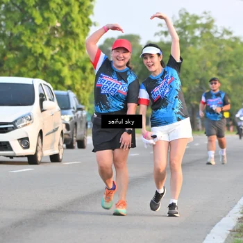 Runner Photo 7695707