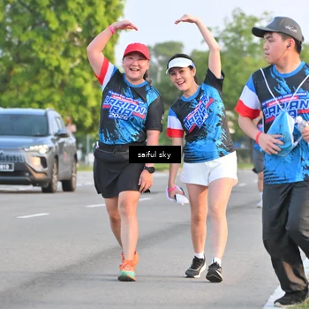 Runner Photo 7695708