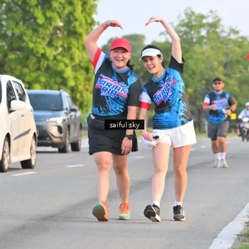 Runner Photo 7695711