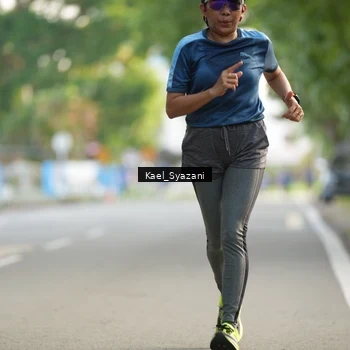 Runner Photo 7695737