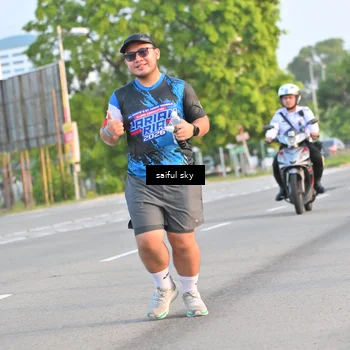 Runner Photo 7695748