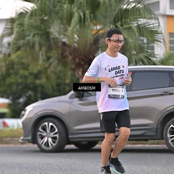 Runner Photo 7695754
