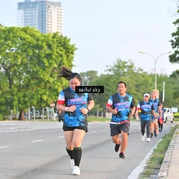 Runner Photo 7695768