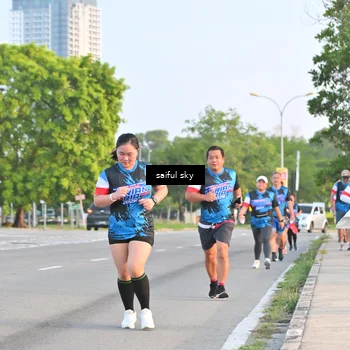 Runner Photo 7695770