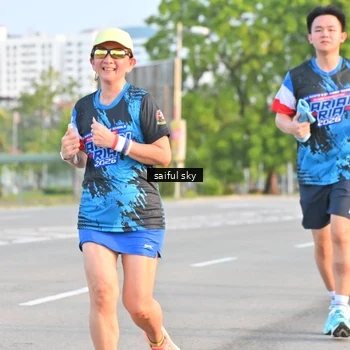 Runner Photo 7695799