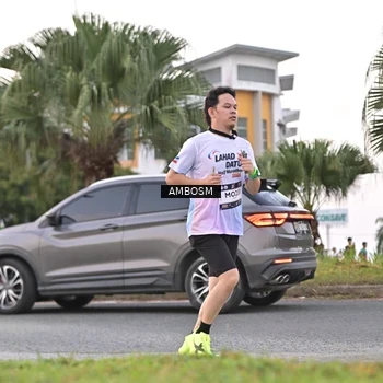 Runner Photo 7695812