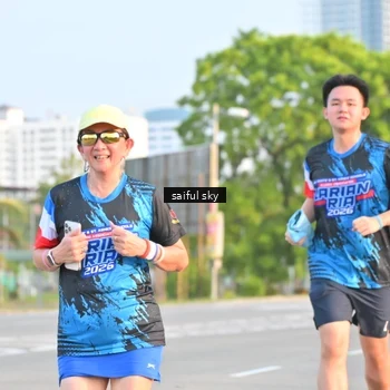 Runner Photo 7695816