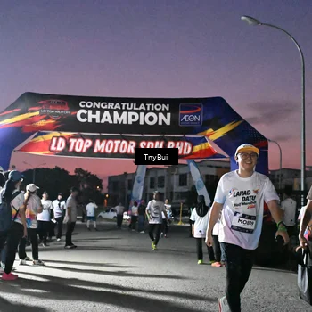 Runner Photo 7695835