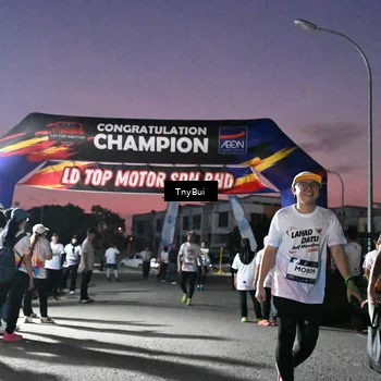 Runner Photo 7695860