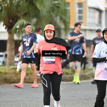 Runner Photo 7695886