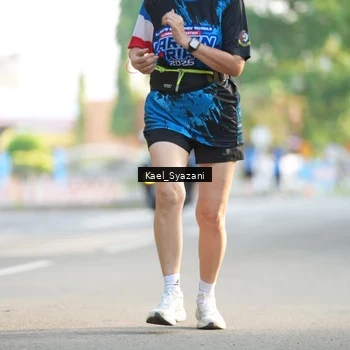 Runner Photo 7695891