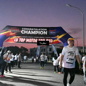 Runner Photo 7695894